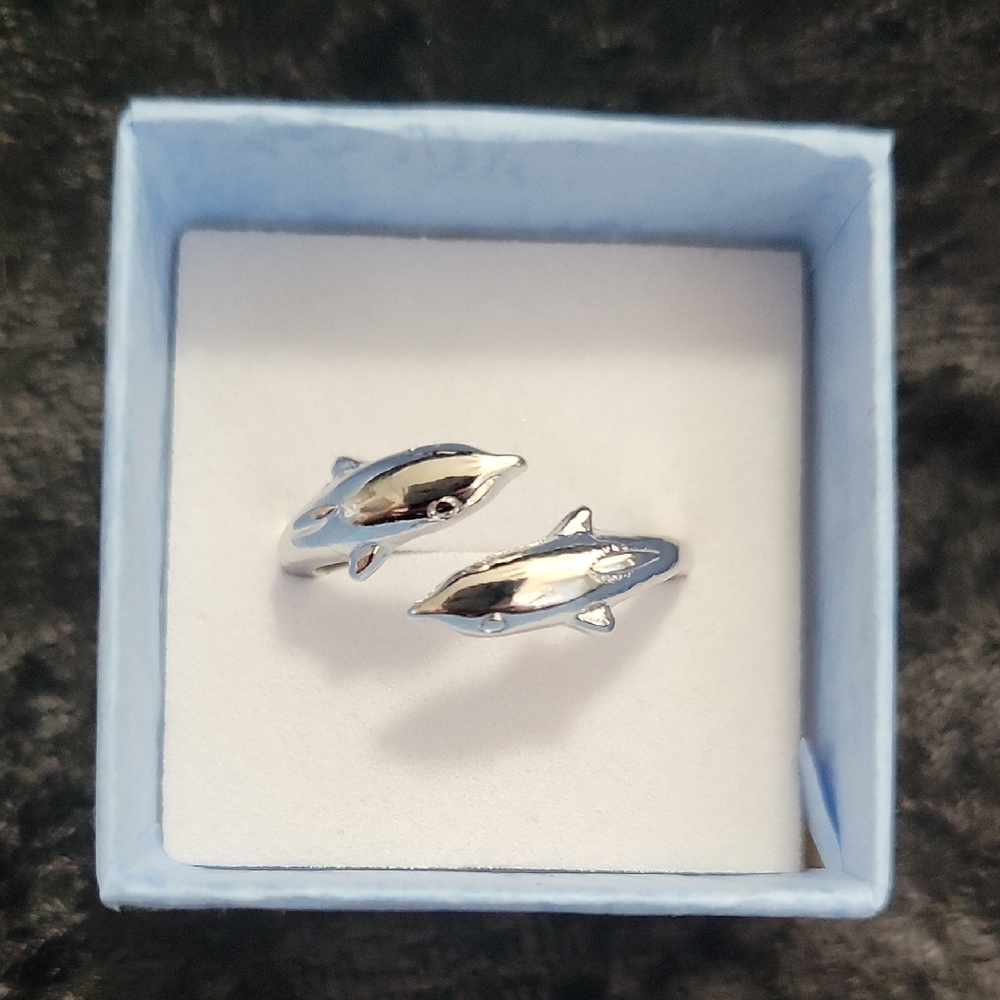 🆕️ Silvery Dolphin Fish Toe Ring Size 8